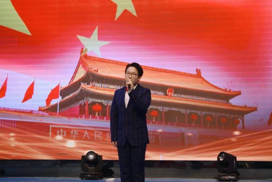 潮流直屏，出色，蓝不住 ！华为nova 12 活力版图赏