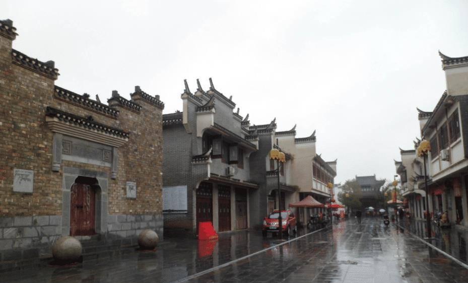 逃离森林边缘